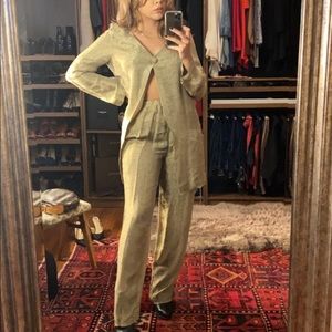 VTG DONNA KARAN Black Label Gold Pant Suit